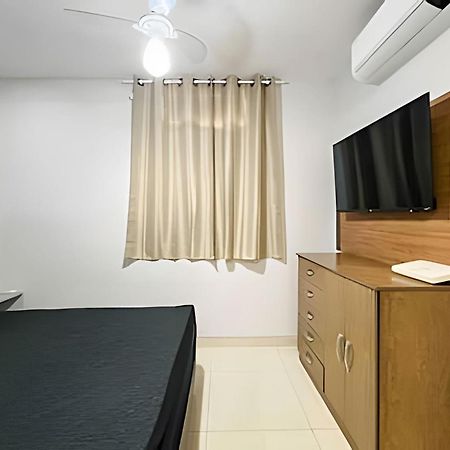 Flat Em Cabo Frio Hotel Buitenkant foto